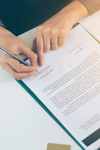 sözleşmeler hukuku