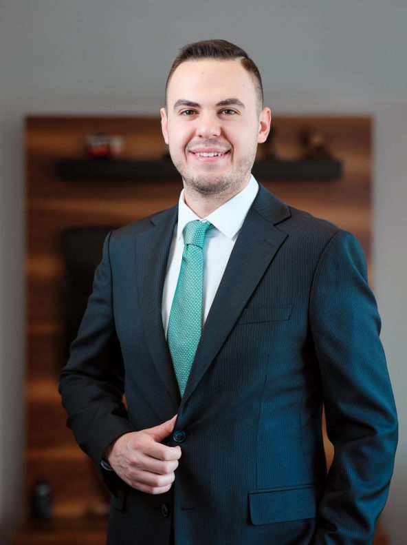 ahmet tayyip akgün